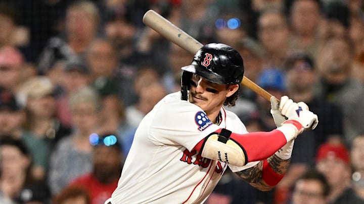 May 17, 2025; Boston, Massachusetts, USA; Boston Red Sox left fielder Jarren Duran (16) hits a two-run RBI against the Atlanta Braves during the eighth inning at Fenway Park. Mandatory Credit: Brian Fluharty-Imagn Images May 17, 2025; Boston, Massachusetts, USA; Boston Red Sox left fielder Jarren Duran (16) hits a two-run RBI against the Atlanta Braves during the eighth inning at Fenway Park. Mandatory Credit: Brian Fluharty-Imagn Images