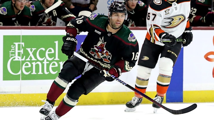 Anaheim Ducks v Arizona Coyotes