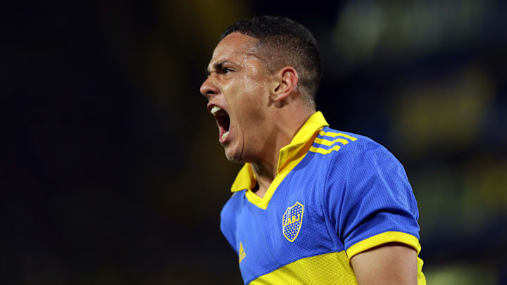 Boca Juniors v Velez Sarsfield - Liga Profesional 2022