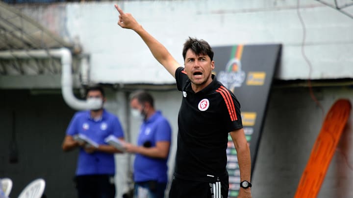 Internacional e Aimoré estão brigando na mesma faixa da tabela do Campeonato Gaúcho.    