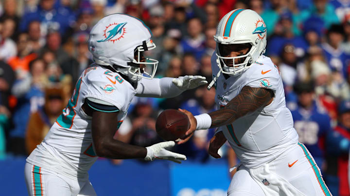Miami Dolphins v Buffalo Bills