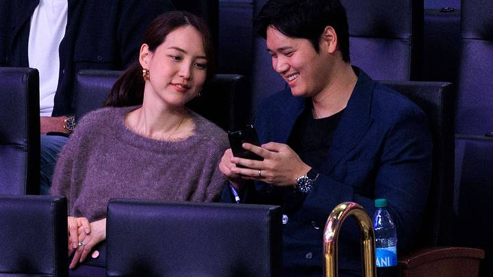 Shohei Ohtani with wife Mamiko Tanaka Shohei Ohtani with wife Mamiko Tanaka