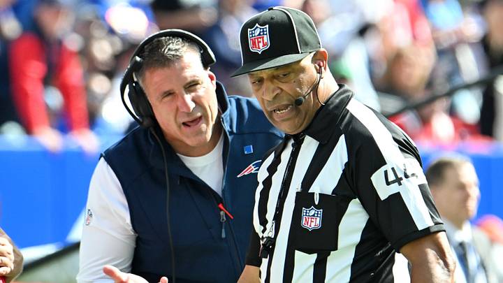 Oct 4, 2026; Orchard Park, New York, USA; New England Patriots head coach Mike Vrabel speaks with down judge Frank LeBlanc (44) during the second quarter against the Buffalo Bills at New Highmark Stadium. Mandatory Credit: Mark Konezny-Imagn Images Oct 4, 2026; Orchard Park, New York, USA; New England Patriots head coach Mike Vrabel speaks with down judge Frank LeBlanc (44) during the second quarter against the Buffalo Bills at New Highmark Stadium. Mandatory Credit: Mark Konezny-Imagn Images