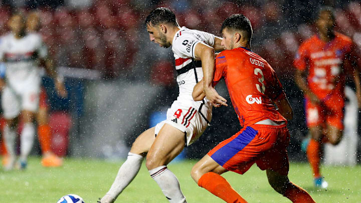 São Paulo reencontra Puerto Cabello, jogo que marcou demissão de Ceni