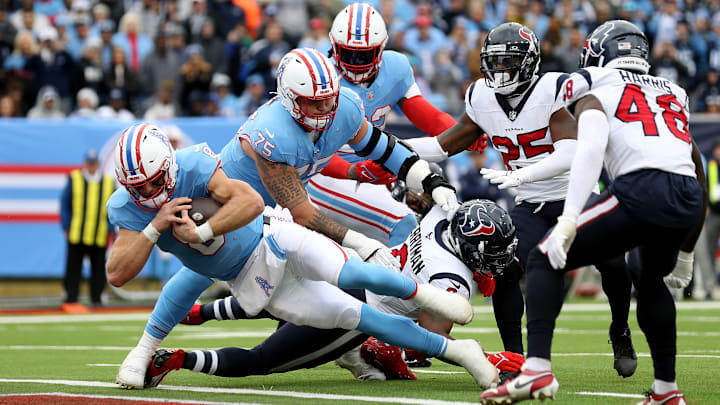 Houston Texans v Tennessee Titans