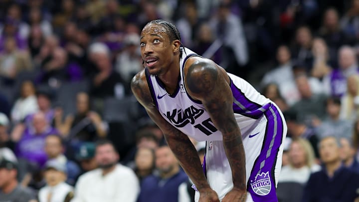 Nov 8, 2024; Sacramento, California, USA; Sacramento Kings forward DeMar DeRozan (10) during the game against the Los Angeles Clippers at Golden 1 Center. Mandatory Credit: Sergio Estrada-Imagn Images