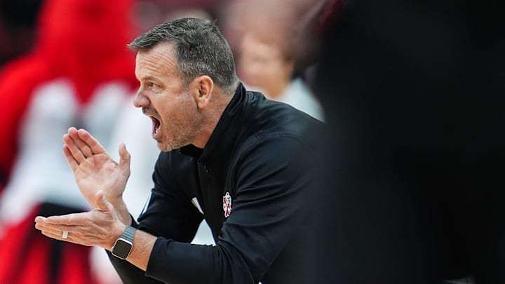 Louisville Cardinals head coach Jeff Walz yells encouragement during the 2026 NCAA Women's March Madness Second Round basketball at the KFC Yum Center In Louisville, Kentucky. March 23, 2026. Louisville Cardinals head coach Jeff Walz yells encouragement during the 2026 NCAA Women's March Madness Second Round basketball at the KFC Yum Center In Louisville, Kentucky. March 23, 2026.