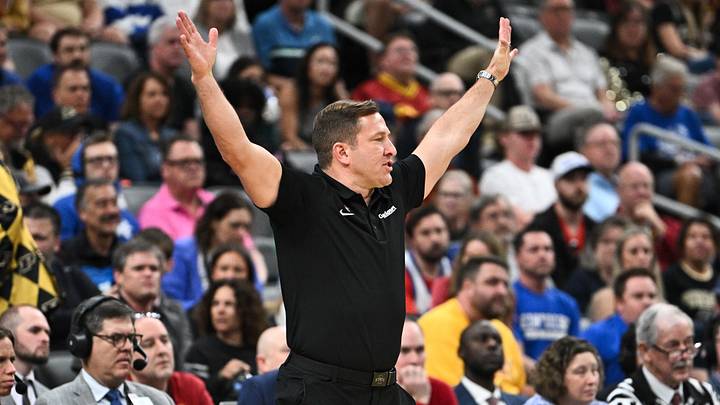 Mar 22, 2026; St. Louis, MO, USA; Iowa State Cyclones head coach T.J. Otzelberger calls a play during the first half against the Kentucky Wildcats during a second round game of the men's 2026 NCAA Tournament at Enterprise Center. Mar 22, 2026; St. Louis, MO, USA; Iowa State Cyclones head coach T.J. Otzelberger calls a play during the first half against the Kentucky Wildcats during a second round game of the men's 2026 NCAA Tournament at Enterprise Center.