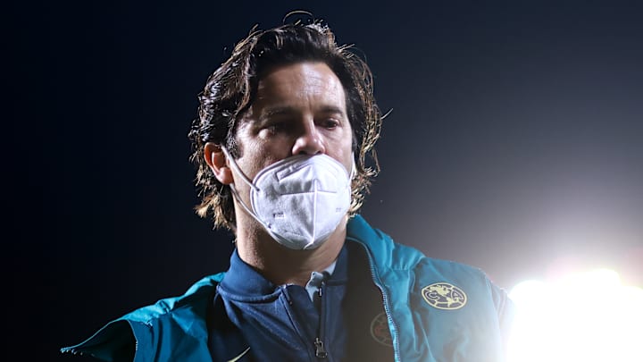 Santiago Solari fue criticado por su planteamiento defensivo.