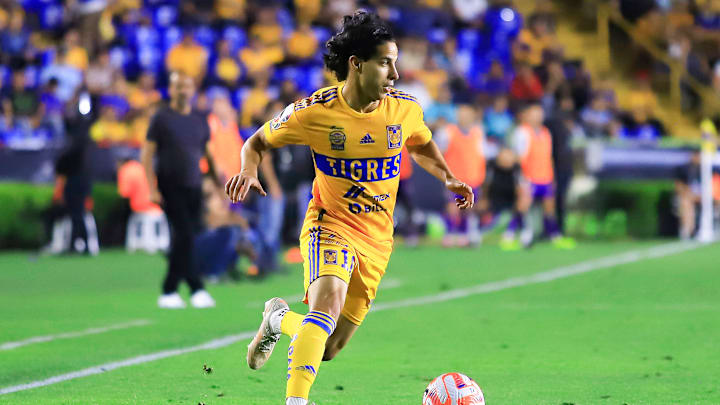 Diego Lainez con Tigres UANL 