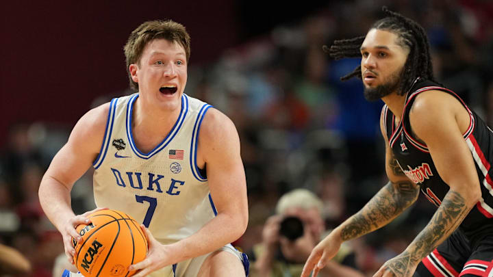 Duke Blue Devils guard Kon Knueppel (7) controls the ball against the Houston Cougars during the first half in the semifinals of the men's Final Four of the 2025 NCAA Tournament at the Alamodome. Duke Blue Devils guard Kon Knueppel (7) controls the ball against the Houston Cougars during the first half in the semifinals of the men's Final Four of the 2025 NCAA Tournament at the Alamodome.