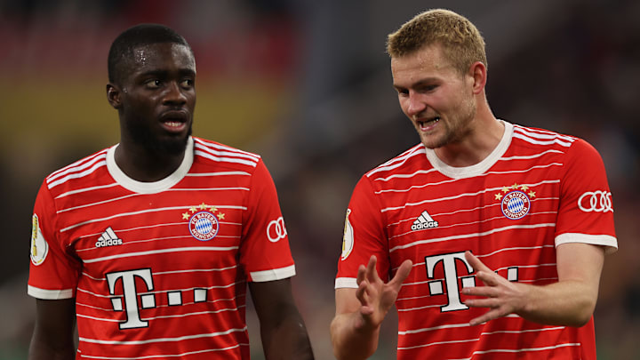 Dayot Upamecano mit Matthijs de Ligt (Archivbild) Dayot Upamecano mit Matthijs de Ligt (Archivbild)