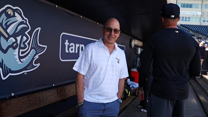 Brian Cashman planea el mercado de cambios de los Yankees 