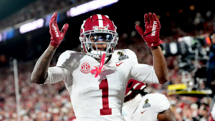 Alabama 's Isaiah Horton (1) celebrates an Alabama touchdown during the College Football Playoff game between the University of Oklahoma Sooners (OU) and the Alabama Crimson Tide at the Gaylord Family - Oklahoma Memorial Stadium in Norman, Okla., Friday Dec. 19, 2025.
