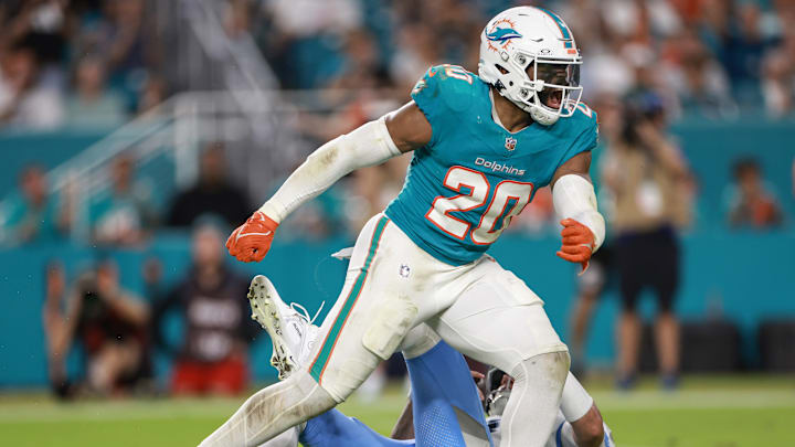 Tennessee Titans v Miami Dolphins