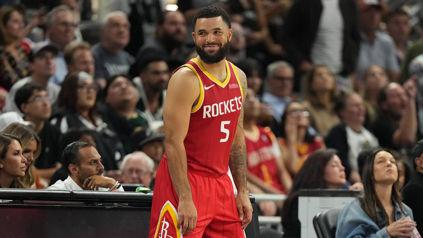 NBA Coach Praises Rockets Guard Fred VanVleet