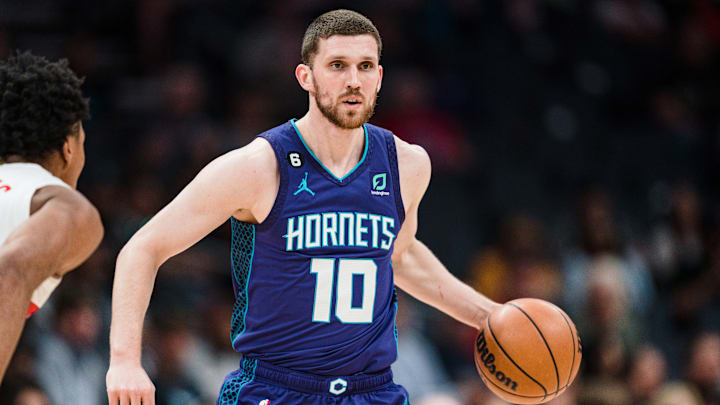Svi Mykhailiuk aportará eficacia perimetral a los Celtics en la venidera zafra de NBA