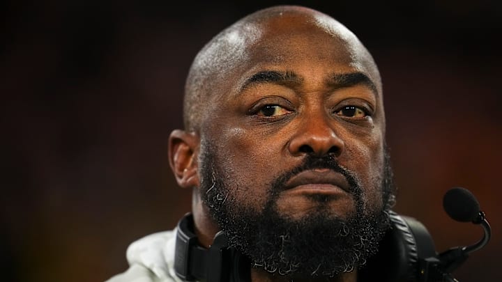Pittsburgh Steelers v Cleveland Browns