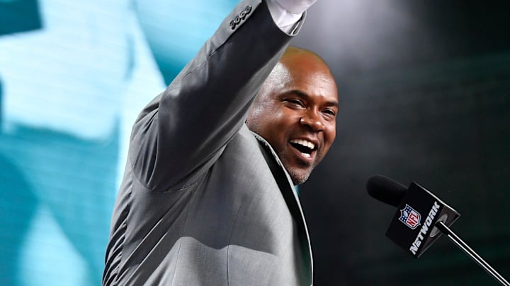 Former linebacker Kevin Hardy announces the Jacksonville Jaguars' pick during the second day of the NFL Draft Friday, April 26, 2019, in Nashville, Tenn.

Gw52586