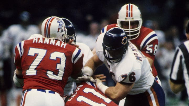 Jan 26, 1986; New Orleans, LA, USA; FILE PHOTO; Chicago Bears defensive tackle Steve McMichael (76) tackles New England Patriots quarterback Tony Eason (11) during Super Bowl XX at the Louisiana Superdome. The Bears won 46-10. Mandatory Credit: Dick Raphael-Imagn Images Jan 26, 1986; New Orleans, LA, USA; FILE PHOTO; Chicago Bears defensive tackle Steve McMichael (76) tackles New England Patriots quarterback Tony Eason (11) during Super Bowl XX at the Louisiana Superdome. The Bears won 46-10. Mandatory Credit: Dick Raphael-Imagn Images