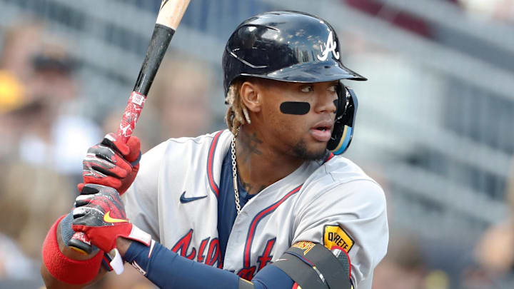 Acuña continues to put on a show 