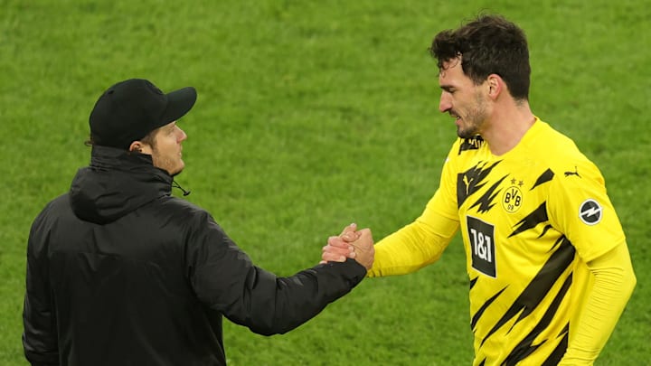 BVB-Trainer Edin Terzic unterstützt die Kritik von Routinier Mats Hummels. BVB-Trainer Edin Terzic unterstützt die Kritik von Routinier Mats Hummels.