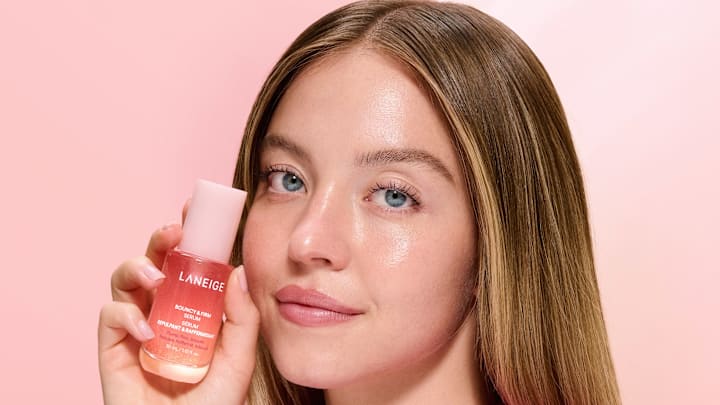 Sydney Sweeney for LANEIGE’s new Bouncy & Firm Serum campaign.