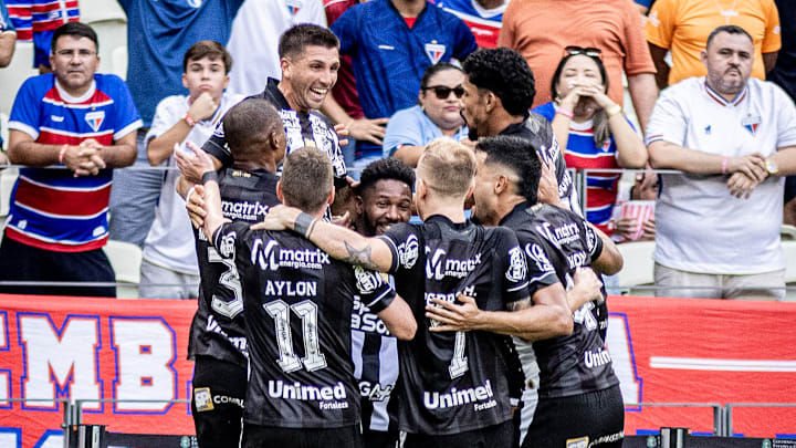 Vozão ganhou o primeiro Clássico-Rei do ano por 2 a 1 Vozão ganhou o primeiro Clássico-Rei do ano por 2 a 1