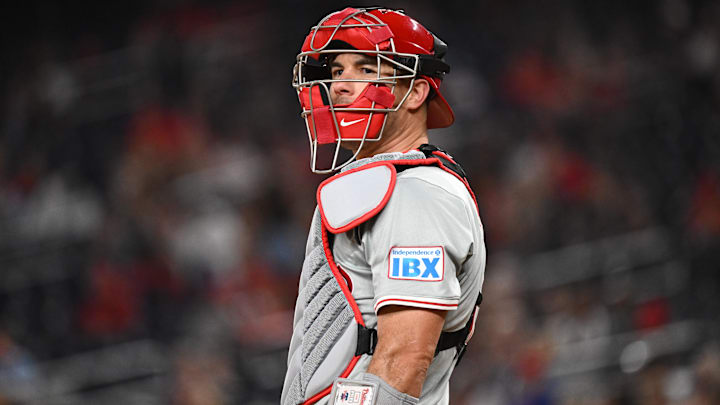 Sep 27, 2024; Washington, District of Columbia, USA;  Philadelphia Phillies catcher J.T. Realmuto (10) looks out to the crowd during the first inning against the Washington Nationals at Nationals Park. Mandatory Credit: James A. Pittman-Imagn Images