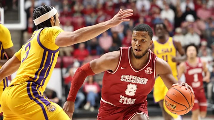 Alabama guard Chris Youngblood (8) drives the ball against LSU at Coleman Coliseum in Tuscaloosa, AL on Saturday, Jan 25, 2025. 