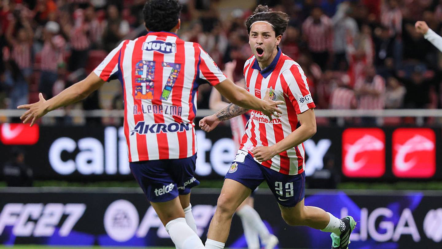 Cover art for Chivas rescata empate con gol de Carrillo