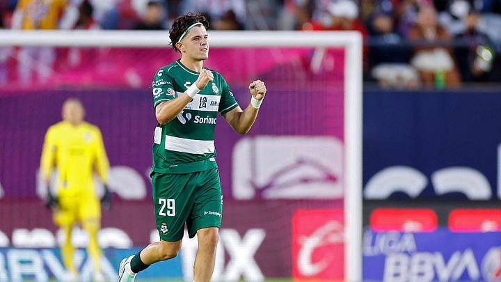 Tahiel Jiménez guía la remontada de Santos ante San Luis Tahiel Jiménez guía la remontada de Santos ante San Luis