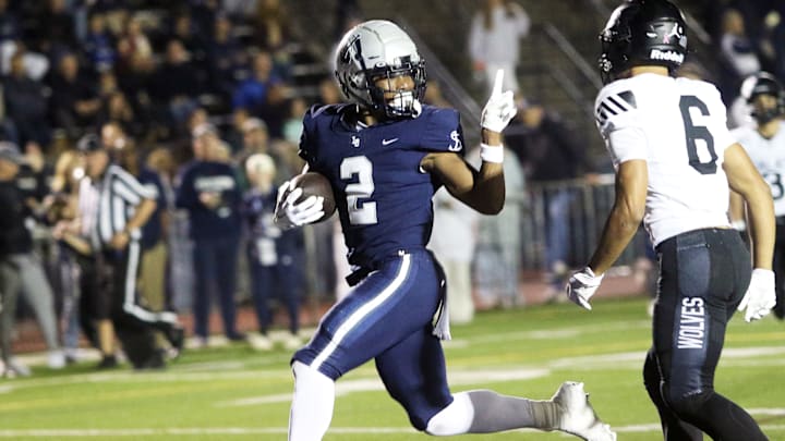 Junior running back LaMarcus Bell (24 carries for 245 yards and three touchdowns against Tualatin) is just one of the many players who make Lake Oswego a matchup nightmare for opponents. Junior running back LaMarcus Bell (24 carries for 245 yards and three touchdowns against Tualatin) is just one of the many players who make Lake Oswego a matchup nightmare for opponents.