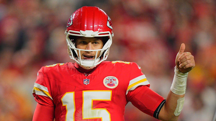 The Kansas City Chiefs and quarterback Patrick Mahomes are favored on Sunday.