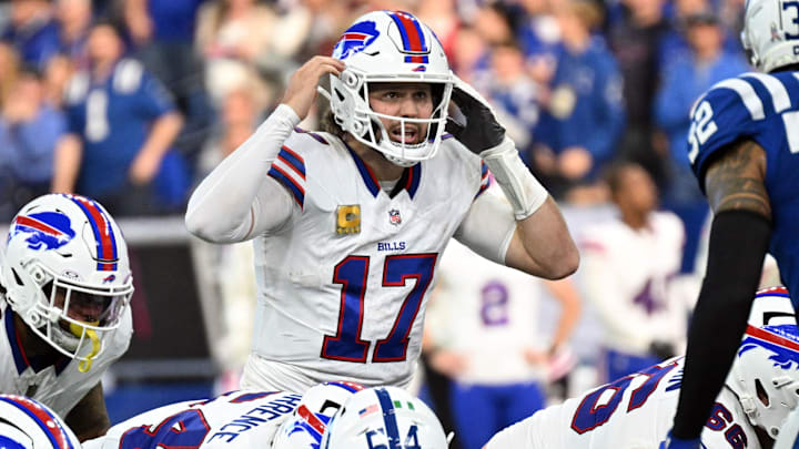 Buffalo Bills quarterback Josh Allen (17) 
