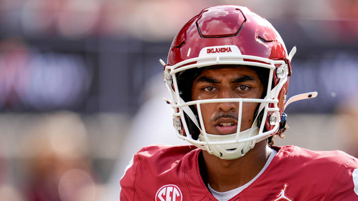 Oklahoma quarterback Michael Hawkins Jr.