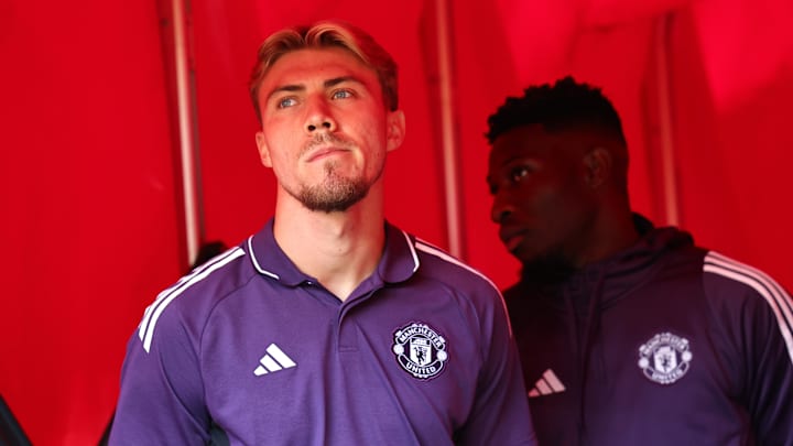 Manchester United v Arsenal - Premier League