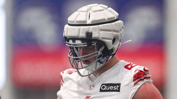 New York Giants - defensive lineman Ben Barten
