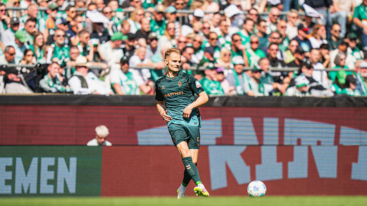 Amos Pieper fühlt sich bei Werder Bremen wohl Amos Pieper fühlt sich bei Werder Bremen wohl