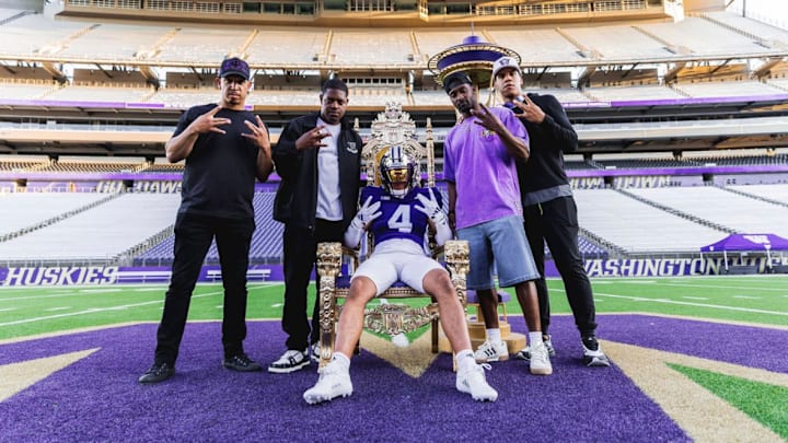 Jeron Jones has committed to the UW. Jeron Jones has committed to the UW.