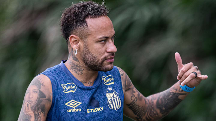 Neymar permanece sem condições de jogo