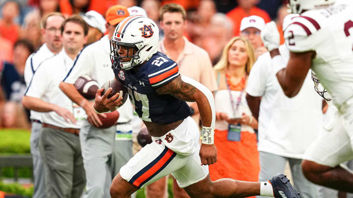 There was no questions at running back with Jarquez Hunter leading the line for the Auburn Tigers. There was no questions at running back with Jarquez Hunter leading the line for the Auburn Tigers.