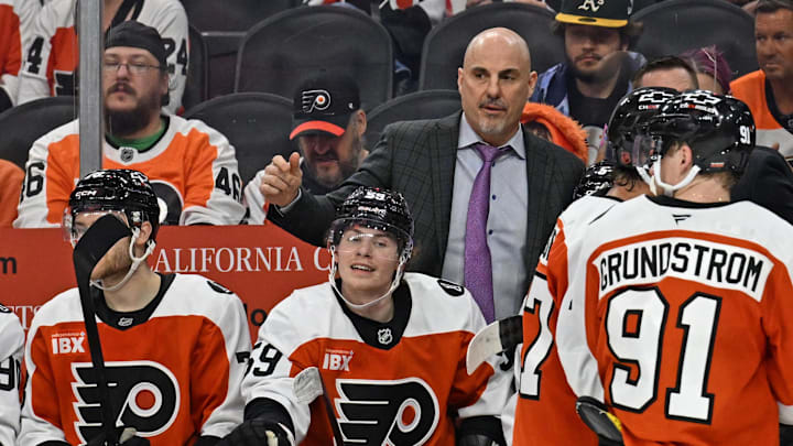 Apr 14, 2026; Philadelphia, Pennsylvania, USA; Philadelphia Flyers head coach Rick Tocchet with this team against the Montréal Canadiens during the third period at Xfinity Mobile Arena. Mandatory Credit: Eric Hartline-Imagn Images