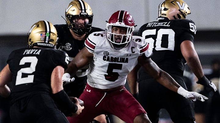 South Carolina Gamecocks edge Kyle Kennard (5) reacts as Vanderbilt Commodores quarterback Diego Pavia (2) protects the ball during the second half at FirstBank Stadium in Nashville, Tenn., Saturday, Nov. 9, 2024. South Carolina Gamecocks edge Kyle Kennard (5) reacts as Vanderbilt Commodores quarterback Diego Pavia (2) protects the ball during the second half at FirstBank Stadium in Nashville, Tenn., Saturday, Nov. 9, 2024.
