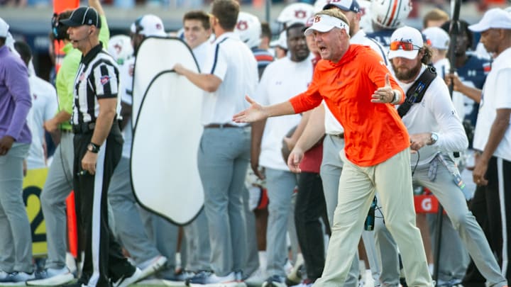 Bo Wallace is sick of seeing the Auburn football head coach throw every QB under the bus