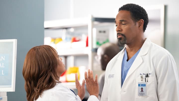 GREYÕS ANATOMY - ÒI Still Haven't Found What I'm Looking ForÓ - Following a difficult case, the team faces the complexities of medical ethics. Meanwhile, Bailey continues to navigate her working relationship with Ben, while a group of college students on a scavenger hunt causes chaos around the hospital. THURSDAY, MARCH 20 (10:00-11:00 p.m. EDT) on ABC. (Disney/Anne Marie Fox) 
CHANDRA WILSON, JASON GEORGE