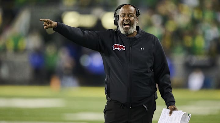 Maryland Terrapins head coach Mike Locksley questions a call during the second half against the Oregon Ducks at Autzen Stadium. 