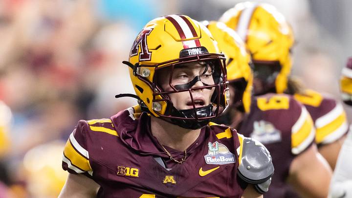 Dec 26, 2025; Phoenix, AZ, USA; Minnesota Golden Gophers defensive back John Nestor (17) against the New Mexico Lobos during the Rate Bowl at Chase Field. Mandatory Credit: Mark J. Rebilas-Imagn Images