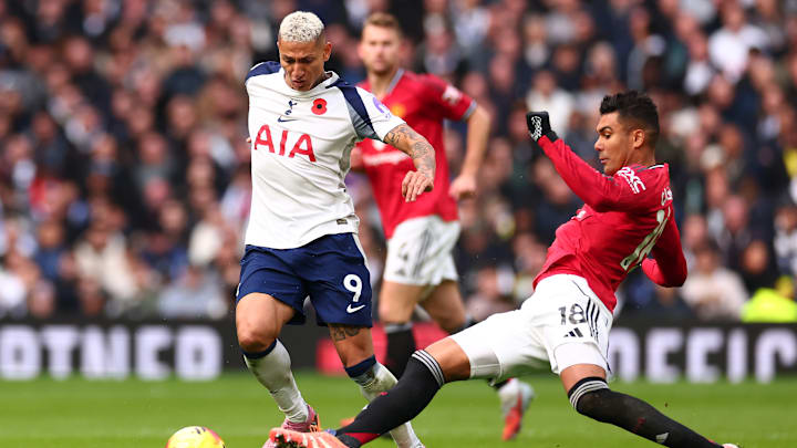 Rivais na Inglaterra, Richarlison e Casemiro já dividiram os vestiários na Seleção Rivais na Inglaterra, Richarlison e Casemiro já dividiram os vestiários na Seleção