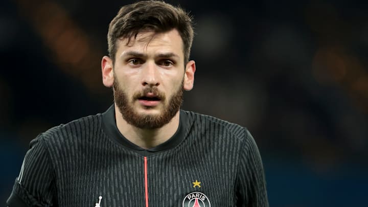 K. Kvaratskhelia - Paris SG